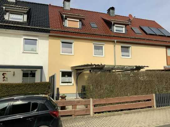 Gemütliches Reihenmittelhaus mit Garage!