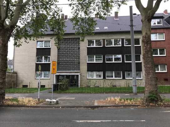 Frisch gestrichen! 85m² EG-Wohnung in GE Ückendorf mit Balkon