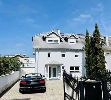 Traumhaftes Einfamilienhaus mit Wintergarten im Herzen von Dieburg