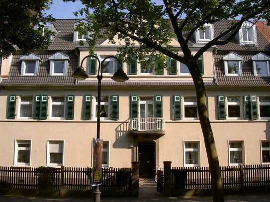 Schöne Altbauwohnung in der Oberstadt mit Gartenanteil