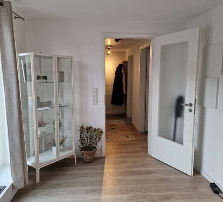 Helle, moderne 2-Raum-Dachgeschosswohnung mit Balkon in Siegen