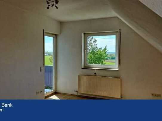 Hübsche Dachgeschosswohnung mit Aussicht in Rheinhessen