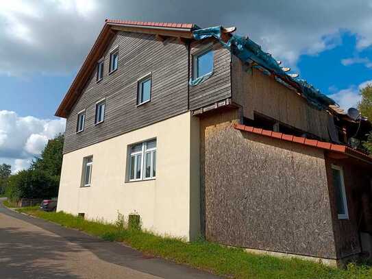 Großes Einfamilienhaus in Hollenbach