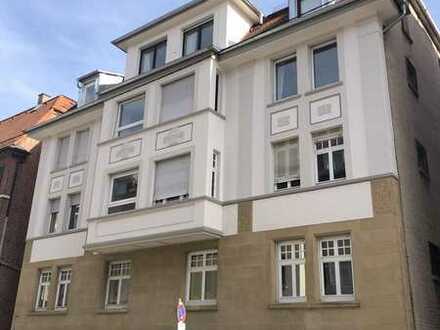 Sonnige sanierte 3,5 Zimmer-Wohnung m. Loggia in Stuttgart-Ost