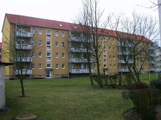 Erdgeschosswohnung mit 2 Zimmern und Balkon in Wendorf Nord