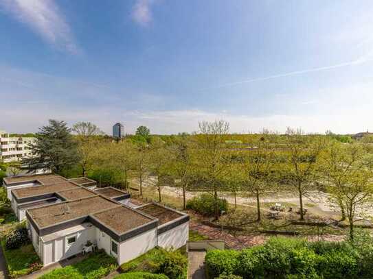Renovierte 3-Zimmer Eigentumswohnung mit Balkon |Groß-Buchholz | Leerstehend