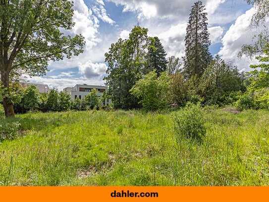 Großzügiges sonniges Baugrundstück in präferierter Waldrandlage von Oberursel