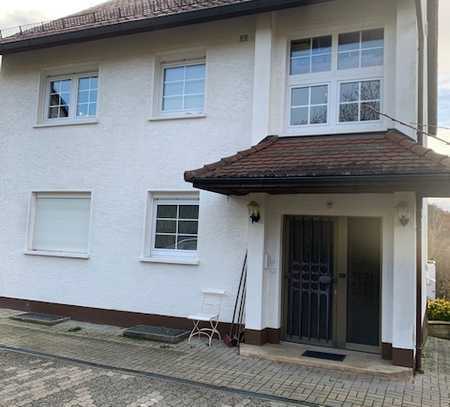 Im Juni können Sie einziehen! Einfamilienhaus in ruhiger Lage mit Garten und Garage