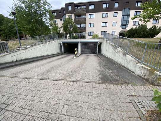 Tiefgaragenstellplatz im Uniwohngebiet