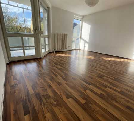 1-Raum Wohnung in ruhiger Lage mit Balkon+ Einbauküche!