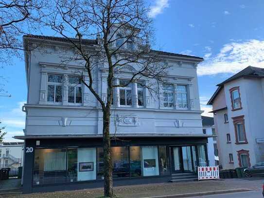 Gepflegte 4 Zimmer Wohnung mit Loggia zu vermieten