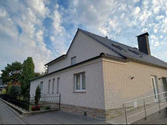 Barrierefreie Wohnung mit Terrasse in ruhiger Wohnlage im Zweifamilienhaus