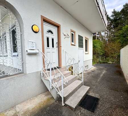Helle Wohnung mit eigenem Garten