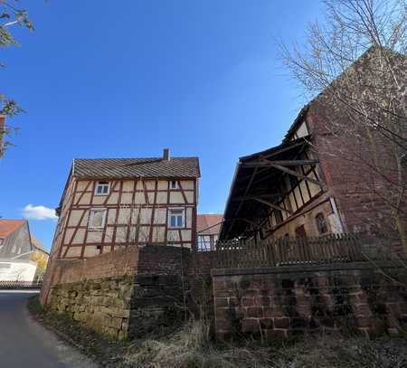 Gelegenheit! Historische Hofanlage mit zugesagten Fördermitteln und viel Platz für die ganze Familie