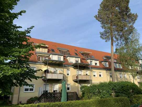 Stilvolle, gepflegte 4-Zimmer-Wohnung mit Balkon in Dessau-Roßlau
