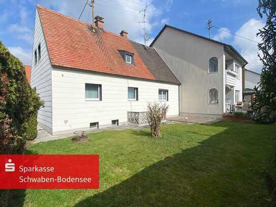 Wohnen in super Lage in Gersthofen - stark sanierungsbedürftige Doppelhaushälfte ab sofort frei!