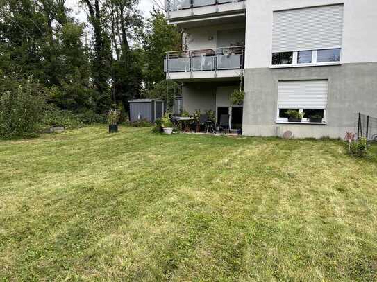 Moderne 2-Zimmer-Wohnung mit Terrasse und eigenem Gartenanteil in Jena