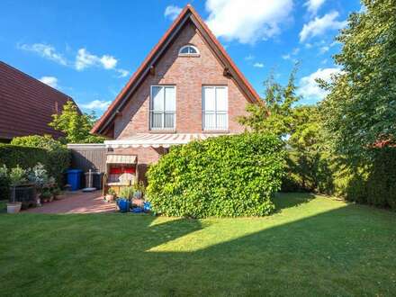 Charmantes Einfamilienhaus mit Garten und Carport in ruhiger Siedlungslage von Bad Zwischenahn