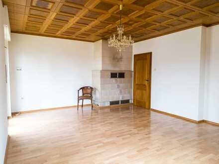 Mieter gesucht! Frisch renovierte 3-Zimmer Wohnung im Zentrum von Hiddesen