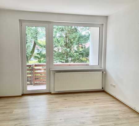 Wunderschöne Wohnung mit Balkon und Dusche.