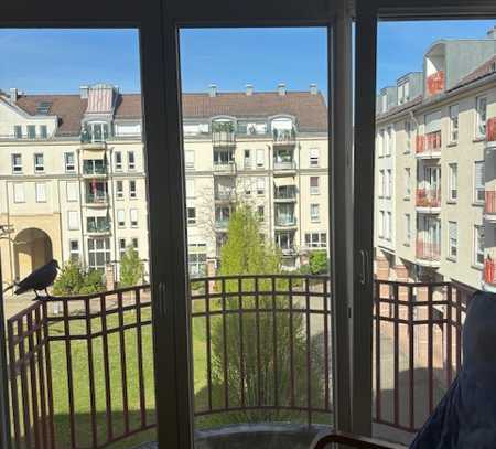 Geschmackvolle, gepflegte 2-Zimmer-Wohnung mit Balkon und EBK in Mainz