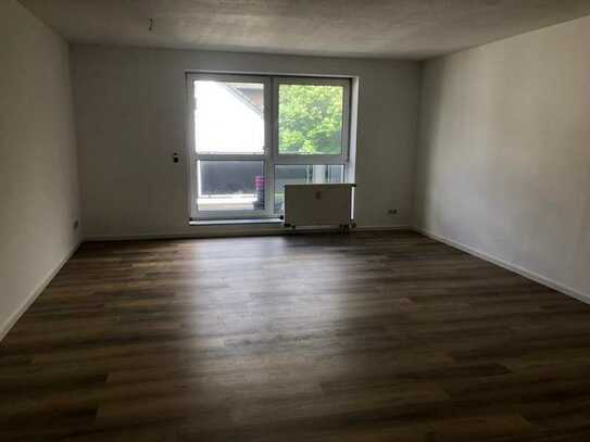 Freundliche 4-Zimmer-Wohnung mit Balkon in Bergisch Gladbach