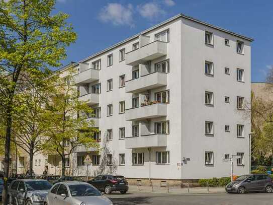 2 Zimmer Einbauküche und Balkon