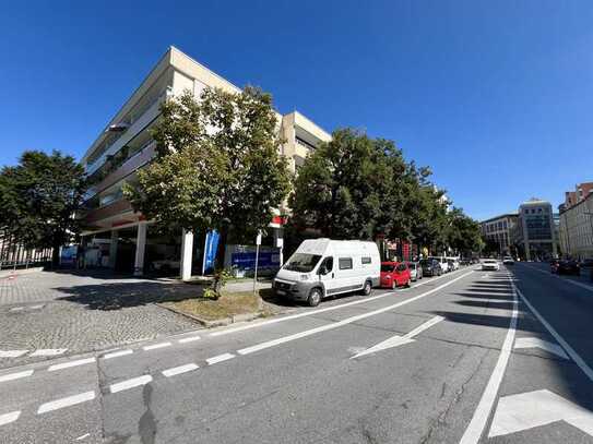 Helle und gut geschnittene Wohnung mit Balkon und TG im Herzen von Au- Haidhausen