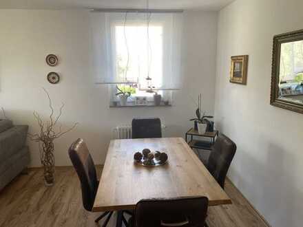 Helle und schön geschnittene 2 Zimmer-Wohnung + Garage!