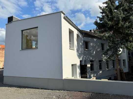 Erstbezug nach Sanierung, Maisonette-EFH- Innenstadt Dessau