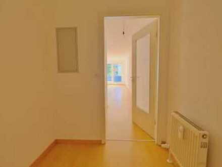 Bezugsfreie 60 qm 2-Zi-Wohnung mit Balkon in Bayreuth