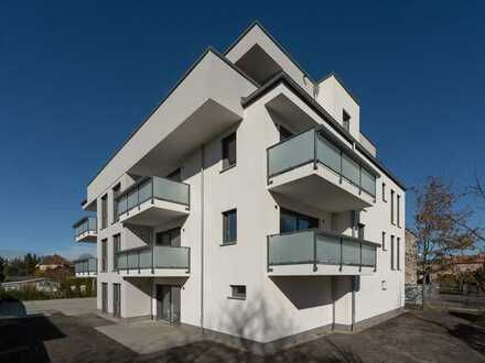 WUNDERSCHÖNE - 3 ZIMMER - ERDGESCHOSSWOHNUNG - EINBAUKÜCHE - PKW STELLPLATZ MIT WALLBOX