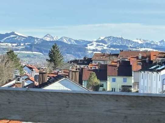 ALPENSCHIMMERN: Wohnqualität mit Blick auf Kempten und die Alpen