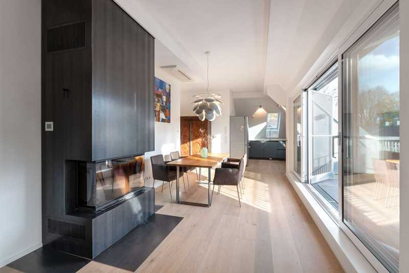 Neuwertige, klimatisierte 3-Zimmer-Dachgeschoss-Wohnung mit Liftzugang und Penthouse-Flair