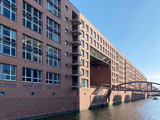 Repräsentativ - HafenCity - Elbe vor der Tür