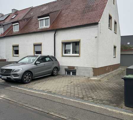 Geschmackvolle 3-Raum-Wohnung mit gehobener Innenausstattung mit EBK in Freising