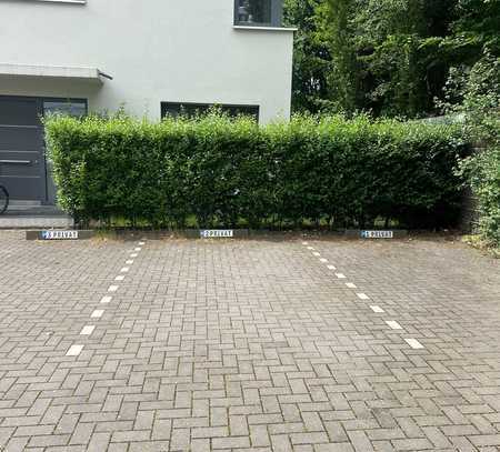 Stressfrei parken - Außen Stellplatz im Innenhof zu vermieten Nippes