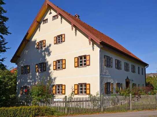 Traumhaus (DHH) in Jesenwang, Wohnen im Denkmal mit Garten