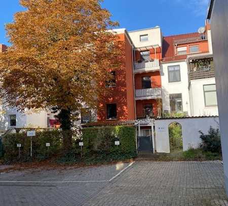 Charmantes Mehrfamilienhaus für 3 Parteien in zentraler Lage - Sanierter Altbau vor 6 Jahren!