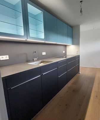 HELLE MODERNE 3,5 ZIMMER ES-SULZGRIES