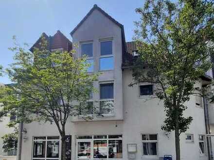 In Bestlage - stilvolles Mehrfamilienhaus mit vermieteter Gewerbeeinheit sucht Sie!