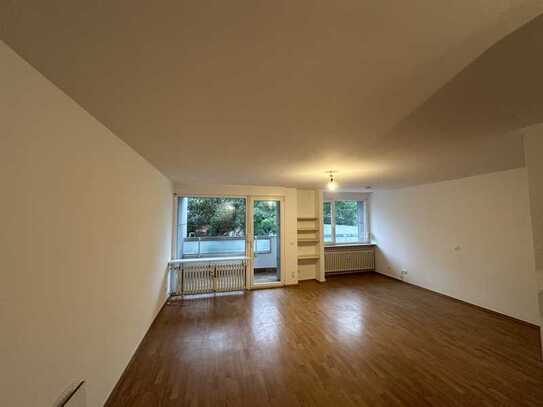 Geschmackvolle, modernisierte 1-Zimmer-Wohnung mit EBK in Offenbach am Main