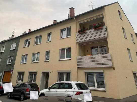 Neues Inserat per 22.09.24: Erstbezug nach Kernsanierung, schöne 3-Zimmer-Wohnung mit Balkon