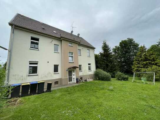 Teilvermietetes Zwei-Familien-Haus mit großem Grundstück in Bergisch Born