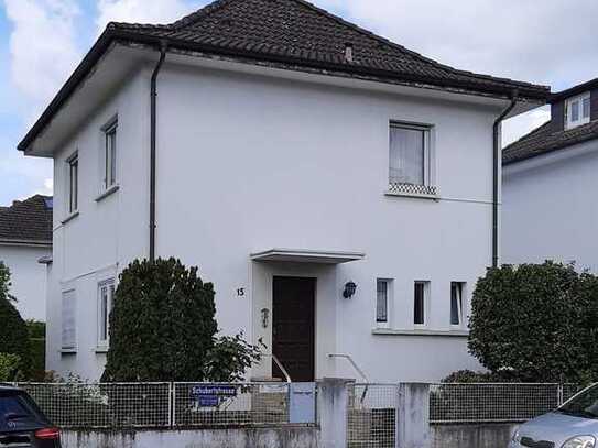 Freistehendes Einfamilienhaus in bevorzugter Lage von Neu-Isenburg