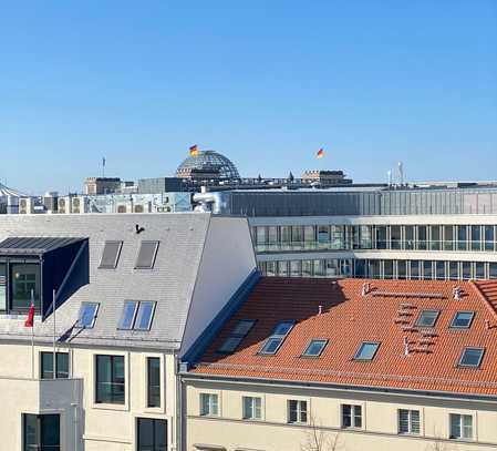 ERSTBEZUG NACH RENOVIERUNG: Designer Wohnung mit Blick auf Reichstagskuppel, 2 Zimmer