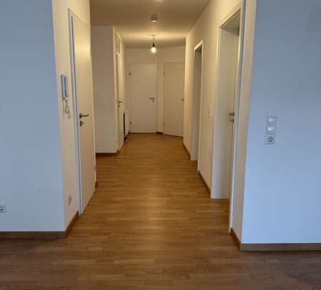 Erstbezug nach Sanierung: schöne 4,5-Zimmer-Wohnung mit Balkon in Donzdorf