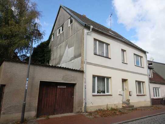 4-Familienhaus in zentraler Stadtlage Schwaan, Warnowstraße 28 (Sanierungsobjekt)