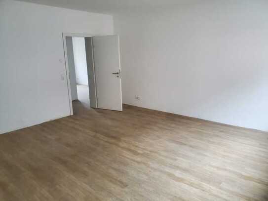 Neu renovierte 80QM Wohnung in bester Innenstadtlage mit Fußbodenheizung und EBK