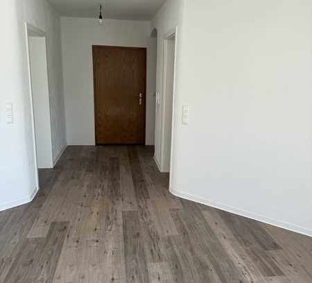 Freundliche 5-Zimmer-Erdgeschosswohnung mit gehobener Innenausstattung mit Balkon in Hosbach